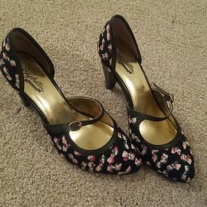Seychelles d'orsay heels black with bow pattern 8